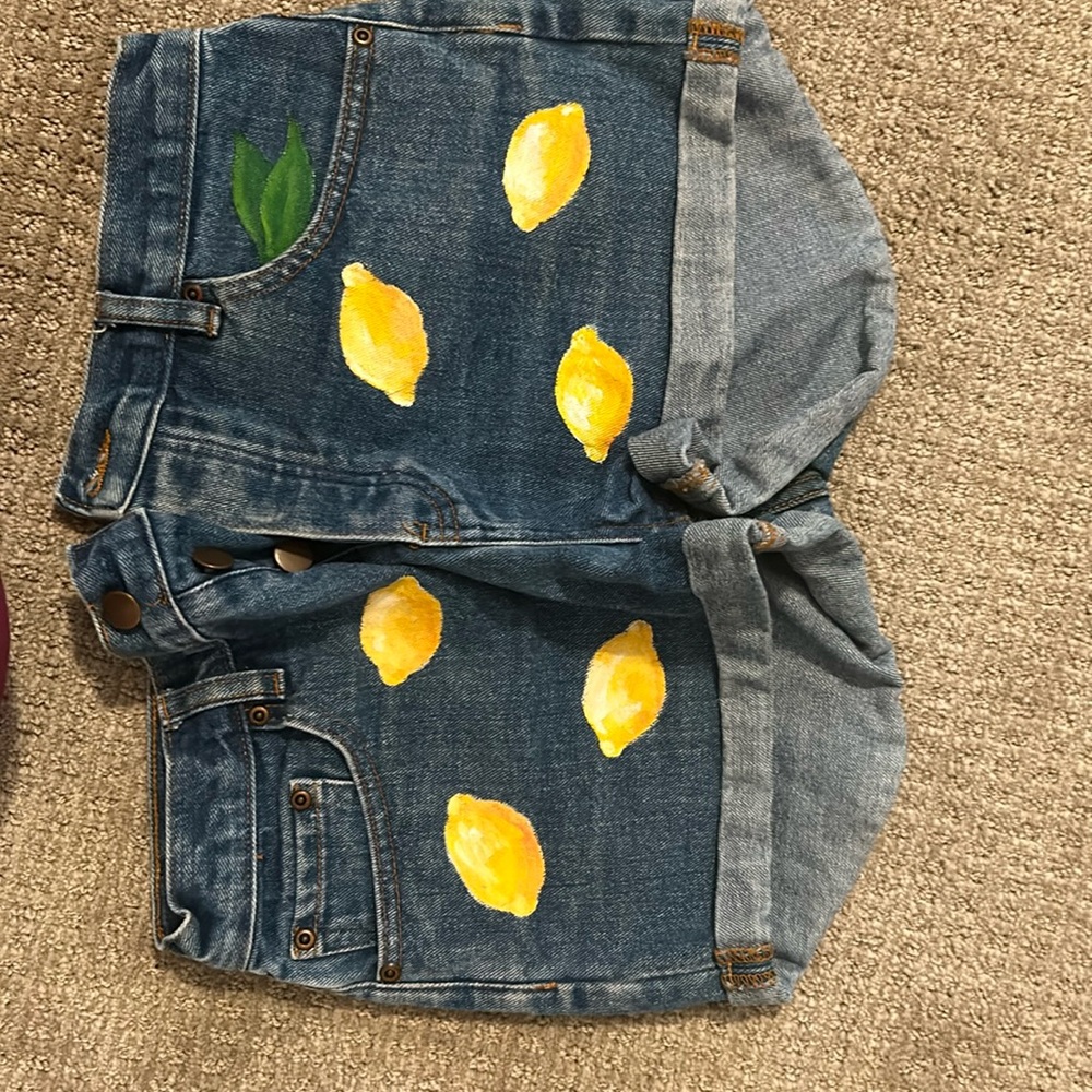 Forever 21 cuffed shorts size 28